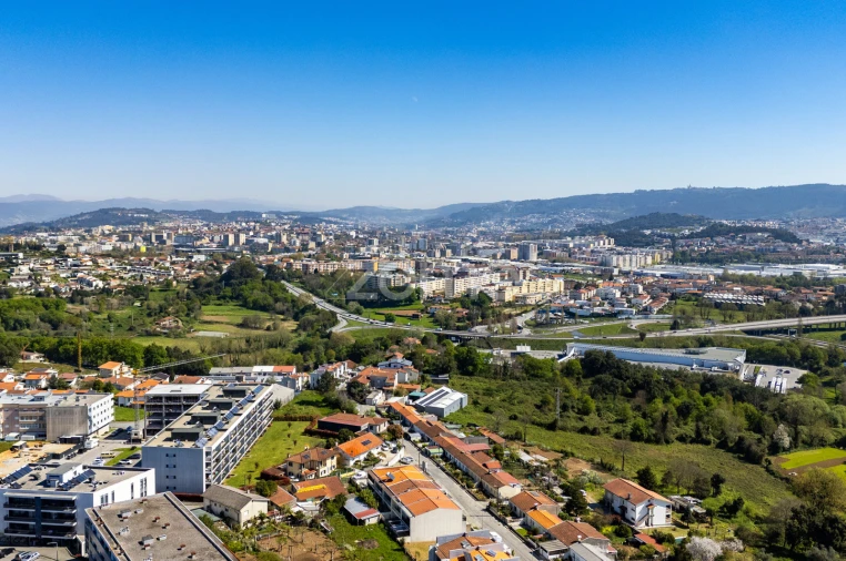 Moradia T5 para Venda em Ferreiros e Gondizalves Foto 50