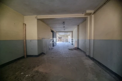 Terreno Comércio / Armazém para Venda em Cedofeita, Santo Ildefonso, Sé, Miragaia, São Nicolau e Vitória