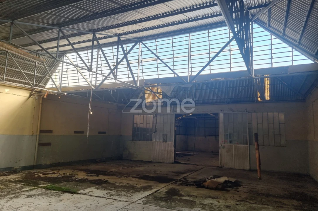 Terreno Comércio / Armazém para Venda em Cedofeita, Santo Ildefonso, Sé, Miragaia, São Nicolau e Vitória Foto 11