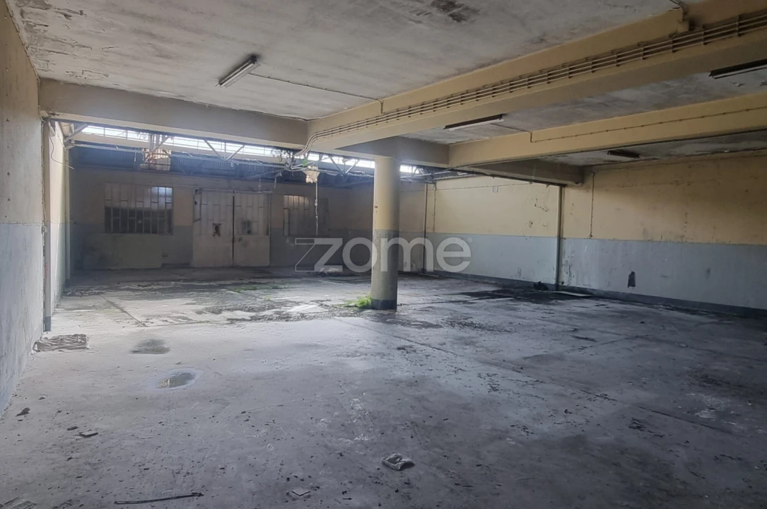 Terreno Comércio / Armazém para Venda em Cedofeita, Santo Ildefonso, Sé, Miragaia, São Nicolau e Vitória Foto 14