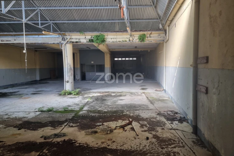 Terreno Comércio / Armazém para Venda em Cedofeita, Santo Ildefonso, Sé, Miragaia, São Nicolau e Vitória Foto 9
