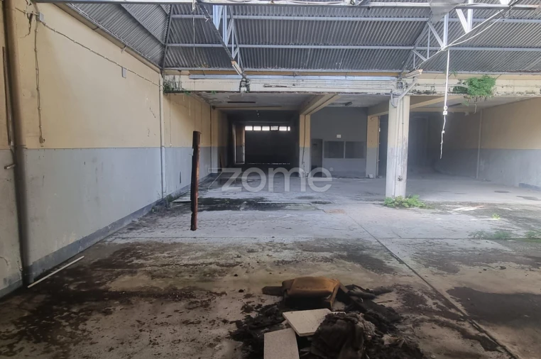 Terreno Comércio / Armazém para Venda em Cedofeita, Santo Ildefonso, Sé, Miragaia, São Nicolau e Vitória Foto 8