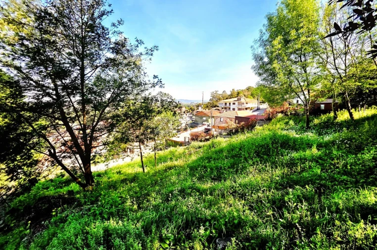 Terreno para Venda em Santo Tirso, Couto (Santa Cristina e São Miguel) e Burgães Foto 7