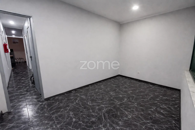 Negócio para Arrendamento em Baguim do Monte (Rio Tinto) Foto 5