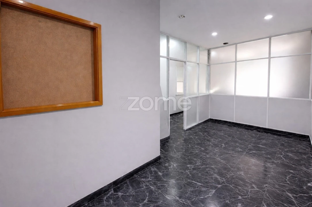 Negócio para Arrendamento em Baguim do Monte (Rio Tinto) Foto 10