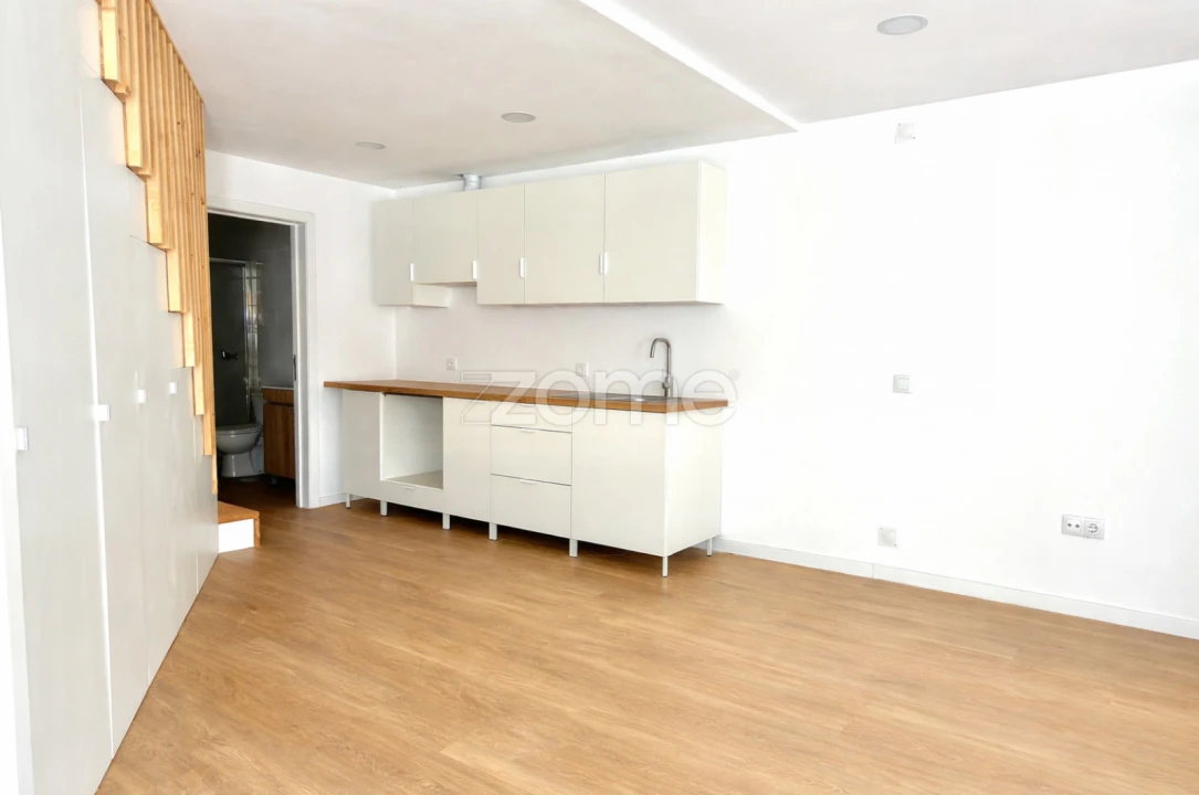 Moradia T2 para Venda em Lordelo do Ouro e Massarelos Foto 6