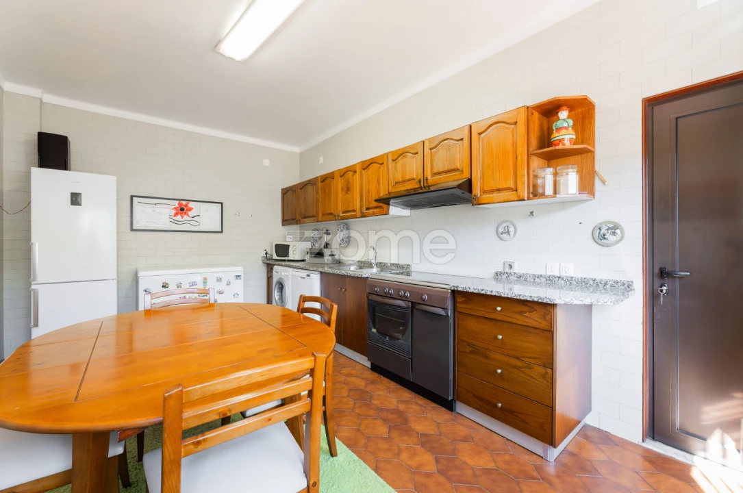 Moradia T4 para Venda em Nogueira, Fraião e Lamaçães Foto 15