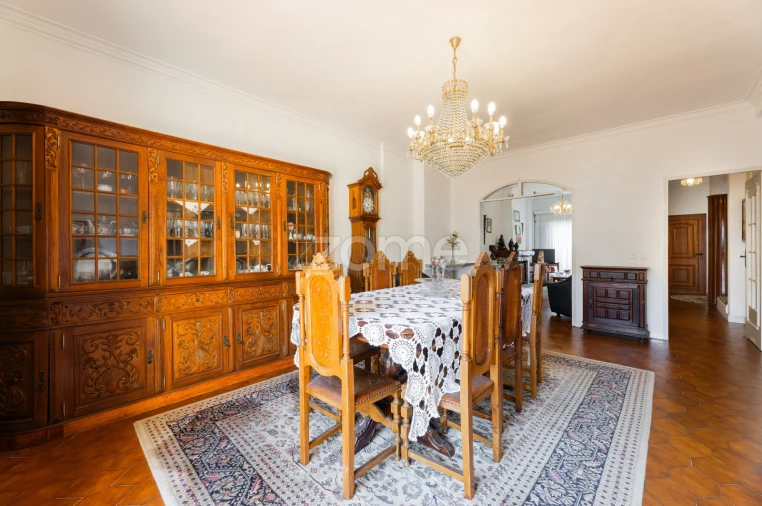 Moradia T4 para Venda em Nogueira, Fraião e Lamaçães Foto 11