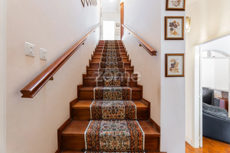 Moradia T4 para Venda em Nogueira, Fraião e Lamaçães Foto 18