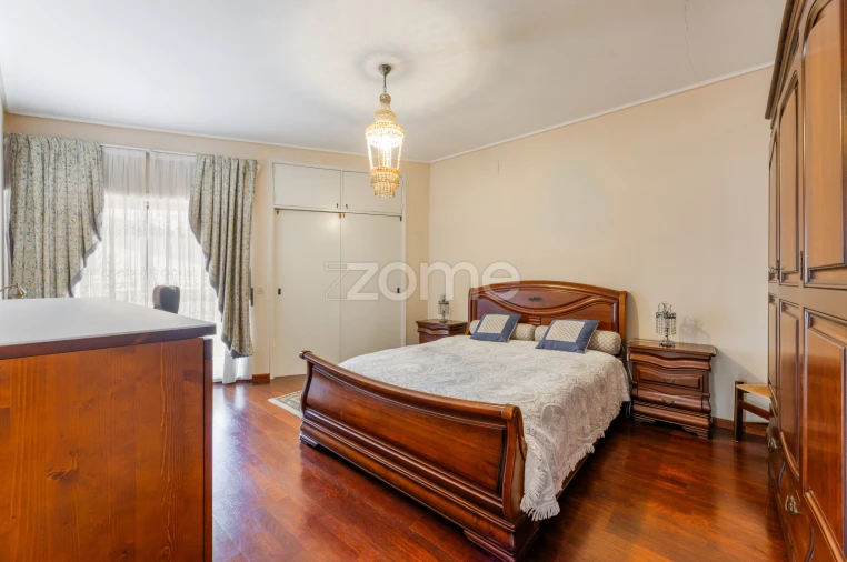 Moradia T4 para Venda em Nogueira, Fraião e Lamaçães Foto 21