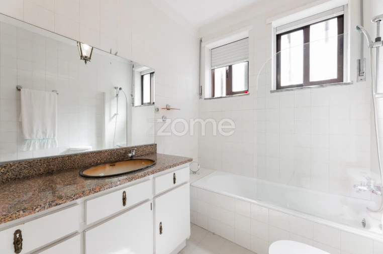 Moradia T4 para Venda em Nogueira, Fraião e Lamaçães Foto 28