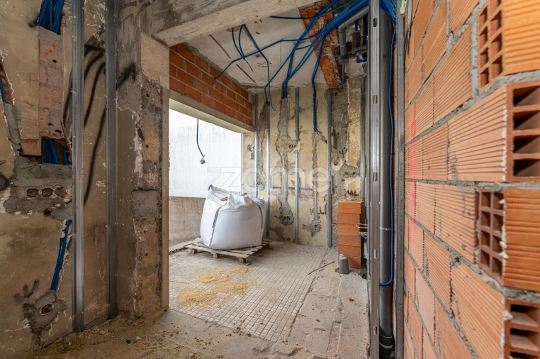 Apartamento T1 para Venda em São João da Madeira Foto 29