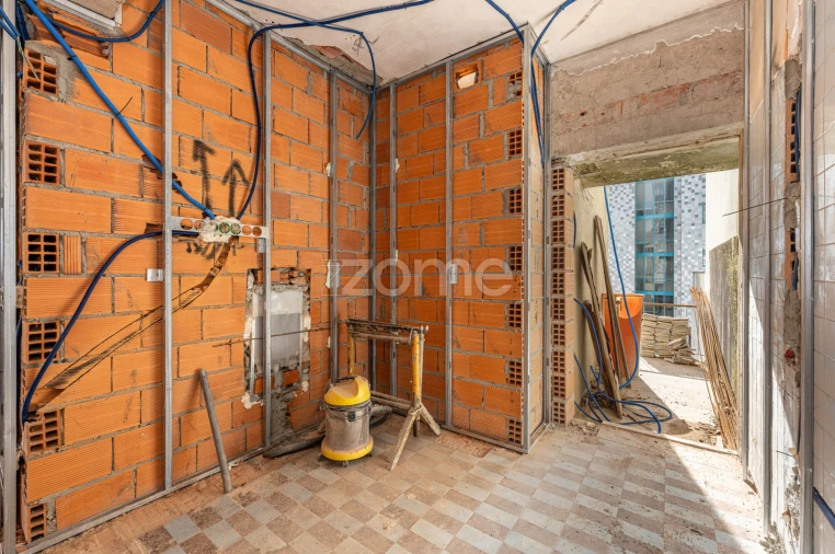 Apartamento T1 para Venda em São João da Madeira Foto 32
