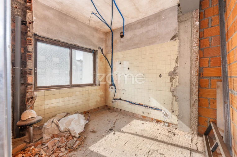 Apartamento T1 para Venda em São João da Madeira Foto 42