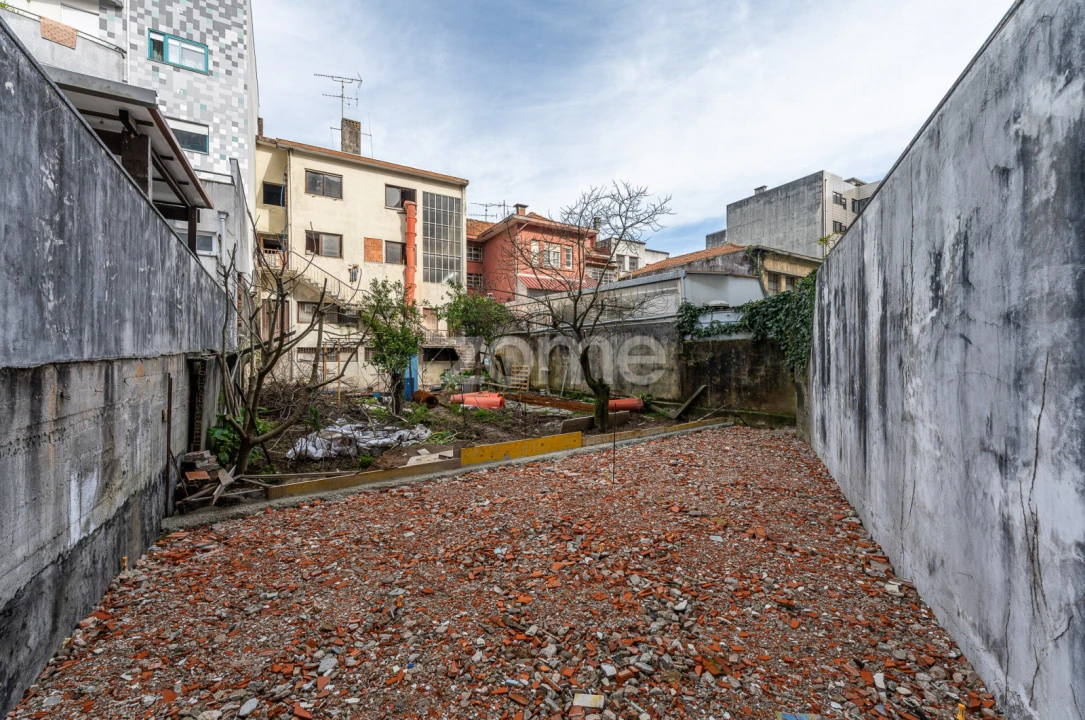 Apartamento T1 para Venda em São João da Madeira Foto 13