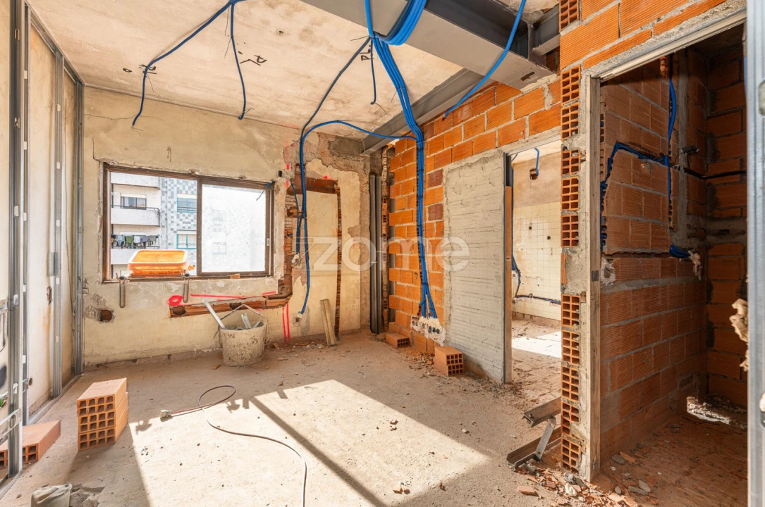 Apartamento T1 para Venda em São João da Madeira Foto 40