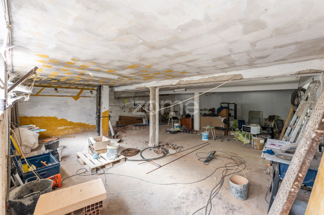 Apartamento T1 para Venda em São João da Madeira Foto 51