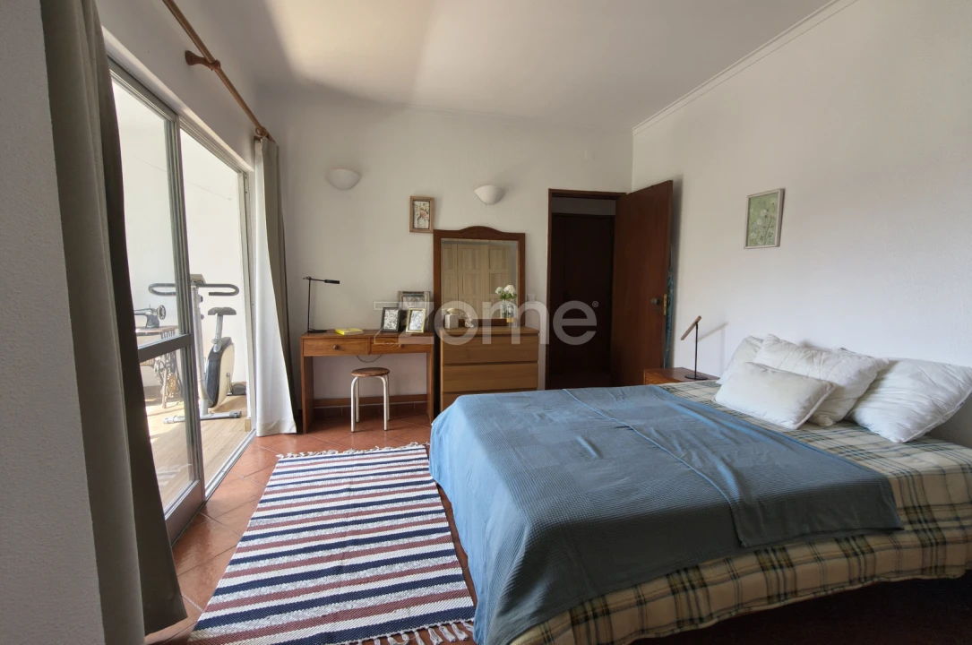 Apartamento T1 para Arrendamento em Costa da Caparica Foto 2