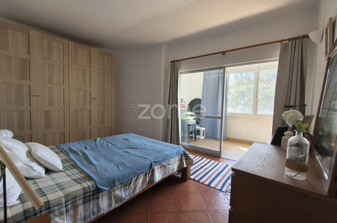 Apartamento T1 para Arrendamento em Costa da Caparica Foto 1
