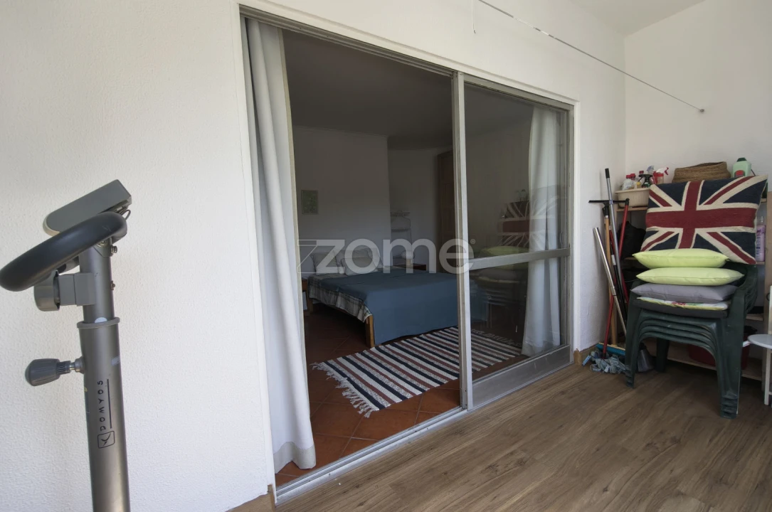 Apartamento T1 para Arrendamento em Costa da Caparica Foto 15