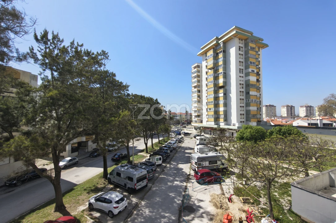 Apartamento T1 para Arrendamento em Costa da Caparica Foto 9