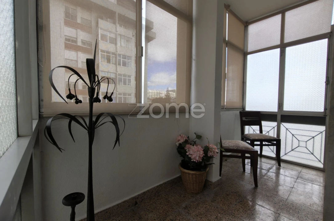 Apartamento T3 para Arrendamento em Oeiras e São Julião da Barra, Paço de Arcos e Caxias Foto 5