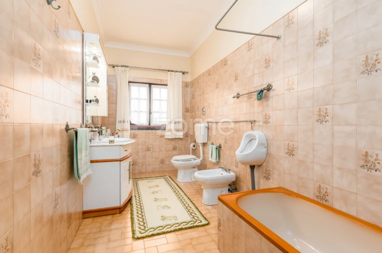 Moradia T6 para Venda em Almeirim Foto 14