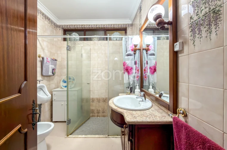 Moradia T6 para Venda em Almeirim Foto 18