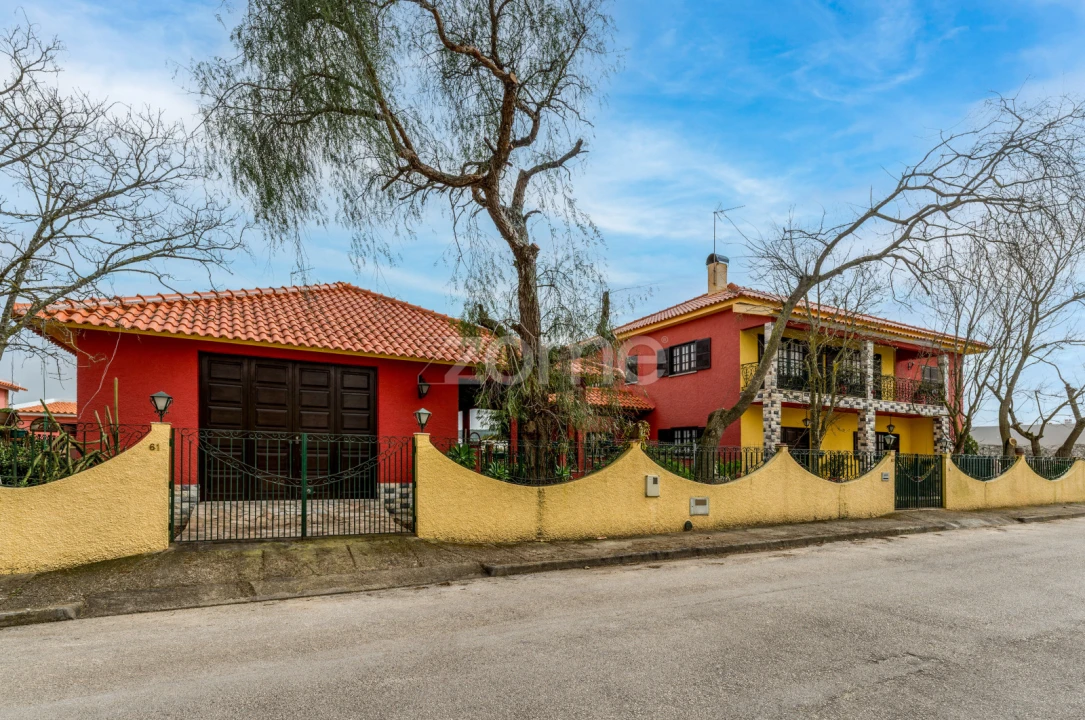 Moradia T6 para Venda em Almeirim Foto 2