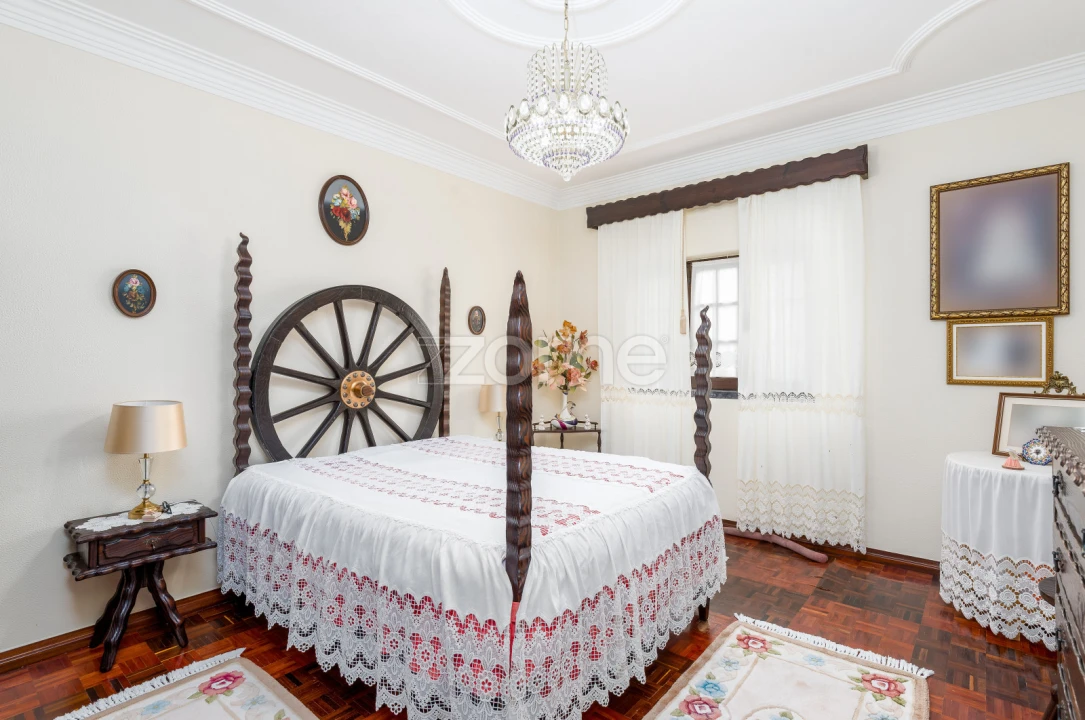 Moradia T6 para Venda em Almeirim Foto 12