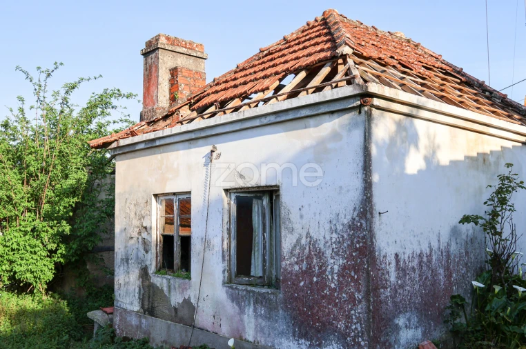 Moradia T4 para Venda em Vermoil Foto 15