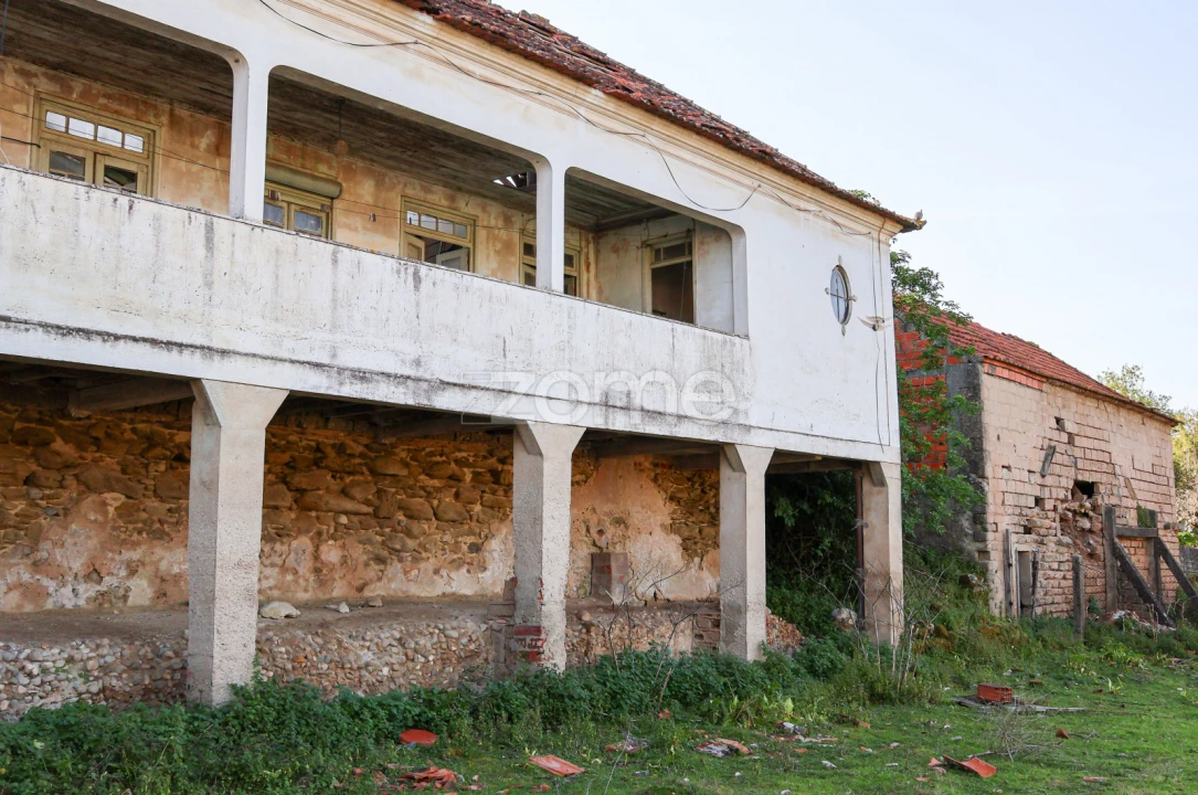 Moradia T4 para Venda em Vermoil Foto 18