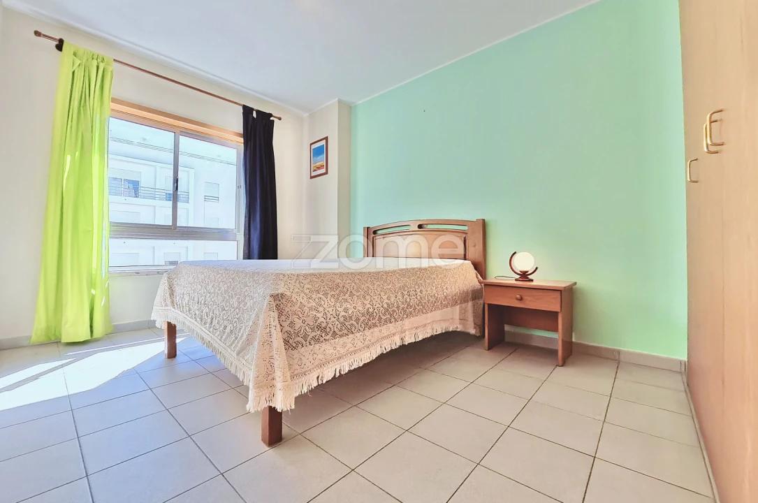 Apartamento T3 para Venda em Portimão Foto 5