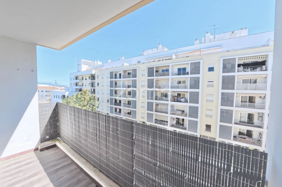 Apartamento T3 para Venda em Portimão Foto 13