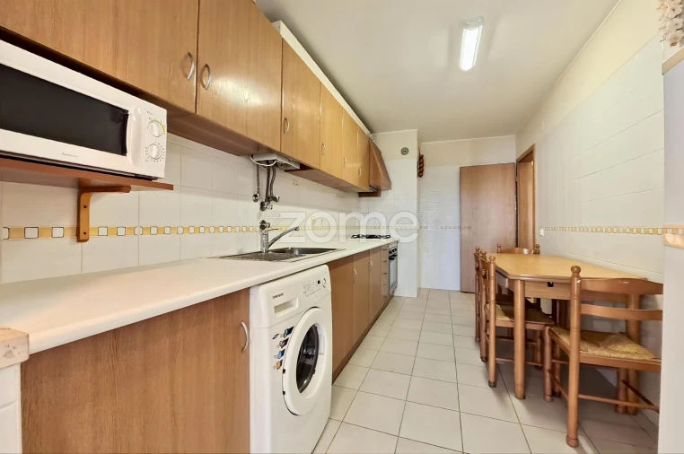 Apartamento T3 para Venda em Portimão Foto 9