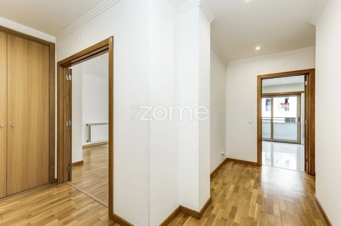 Apartamento T3 para Arrendamento em Oeiras e São Julião da Barra, Paço de Arcos e Caxias Foto 8