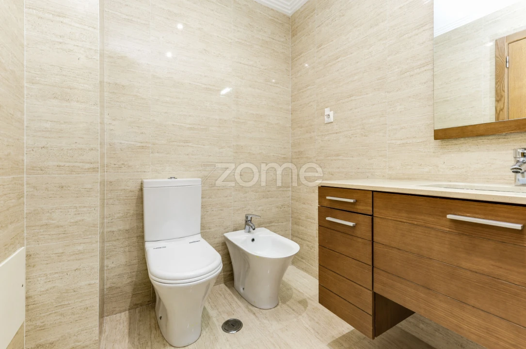 Apartamento T3 para Arrendamento em Oeiras e São Julião da Barra, Paço de Arcos e Caxias Foto 18