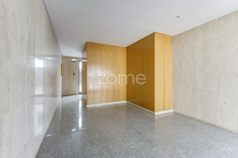 Apartamento T3 para Arrendamento em Oeiras e São Julião da Barra, Paço de Arcos e Caxias Foto 26