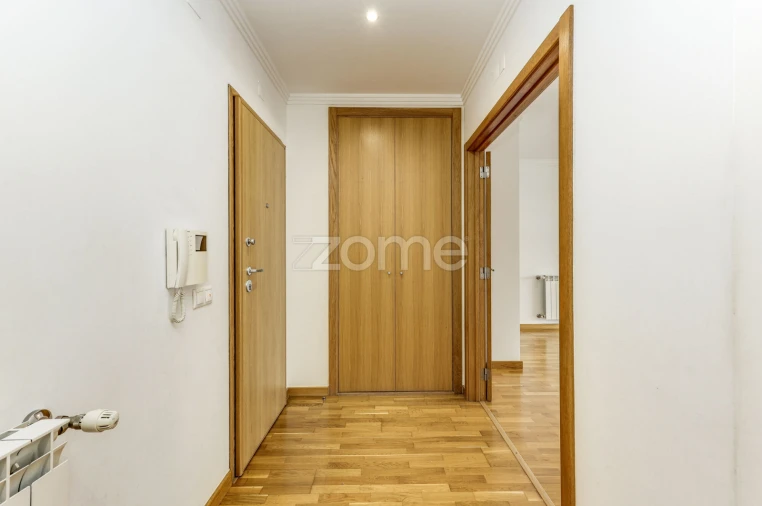 Apartamento T3 para Arrendamento em Oeiras e São Julião da Barra, Paço de Arcos e Caxias Foto 7