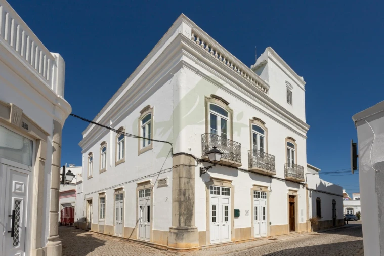 Moradia T7 para Venda em São Brás de Alportel