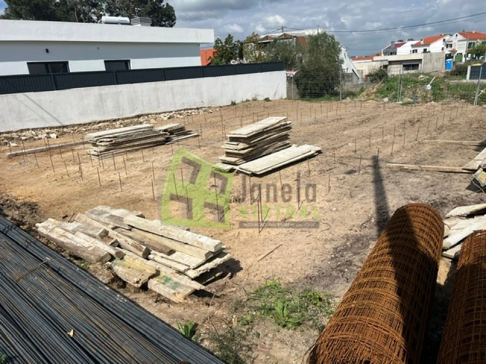 Moradia T3 para Venda em Fernao Ferro Foto 2