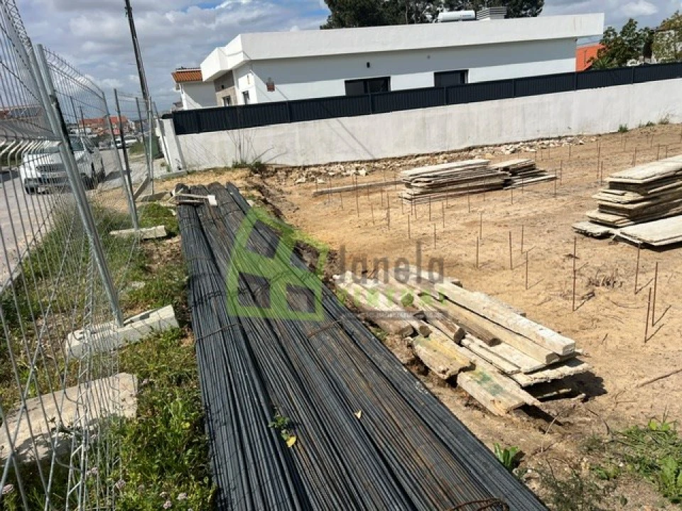 Moradia T3 para Venda em Fernao Ferro Foto 5