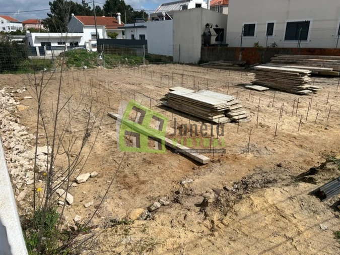 Moradia T3 para Venda em Fernao Ferro Foto 4