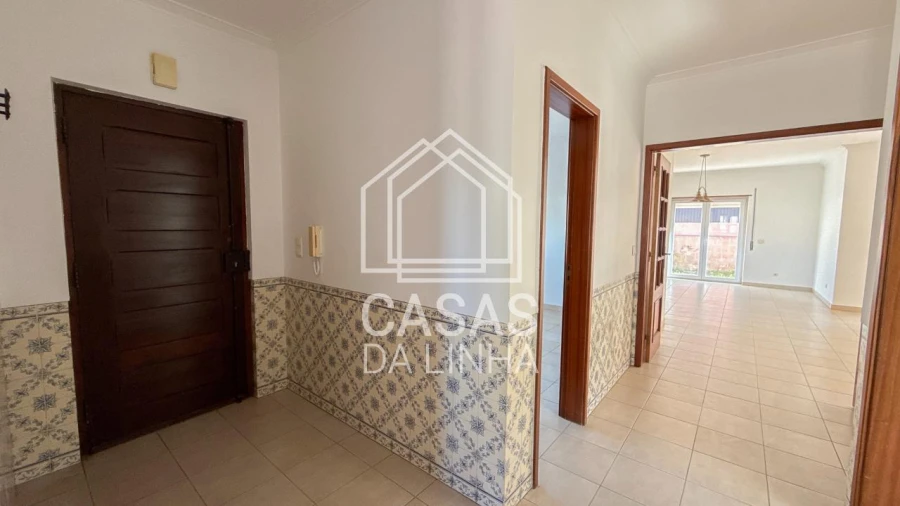 Moradia T5 para Arrendamento em São Domingos de Rana Foto 7