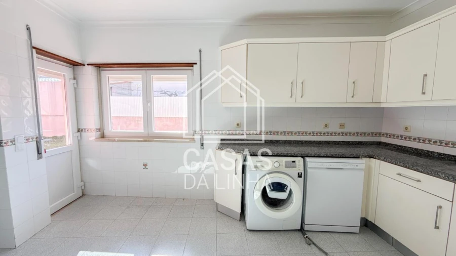 Moradia T5 para Arrendamento em São Domingos de Rana Foto 10