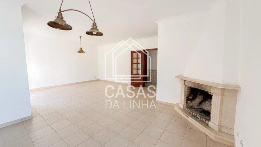 Moradia T5 para Arrendamento em São Domingos de Rana Foto 18