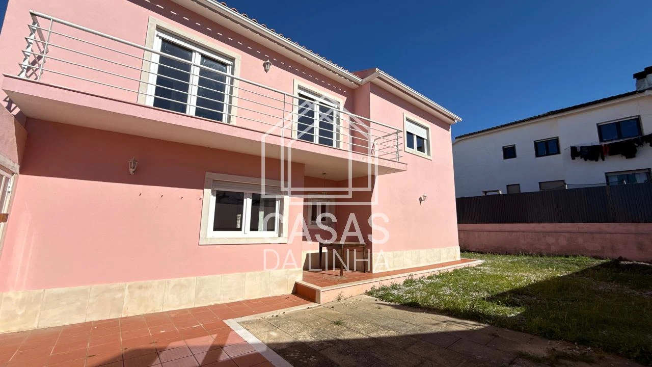 Moradia T5 para Arrendamento em São Domingos de Rana Foto 13