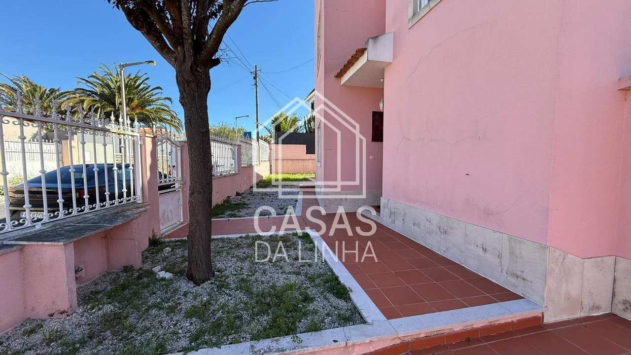 Moradia T5 para Arrendamento em São Domingos de Rana Foto 38