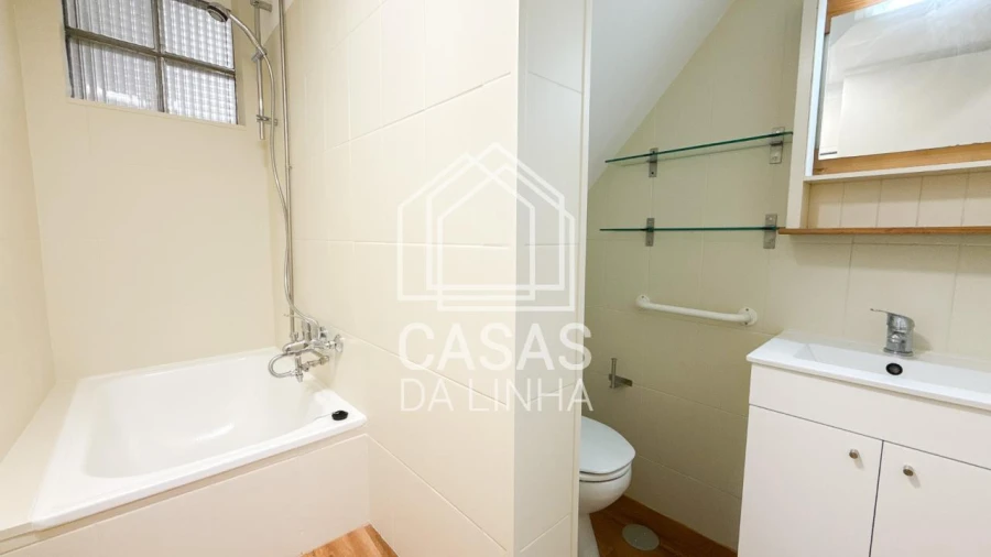 Apartamento T1 para Arrendamento em Estrela Foto 3