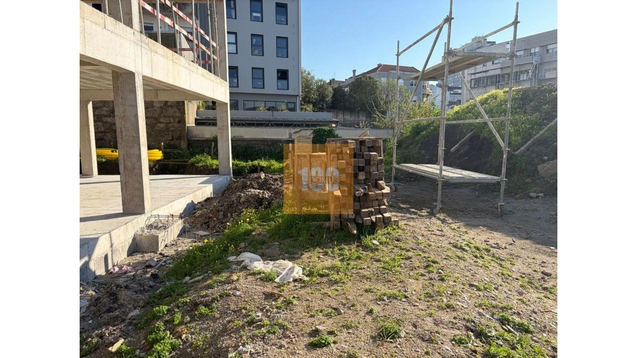 Apartamento T2 para Venda em Cedofeita, Santo Ildefonso, Sé, Miragaia, São Nicolau e Vitória Foto 33